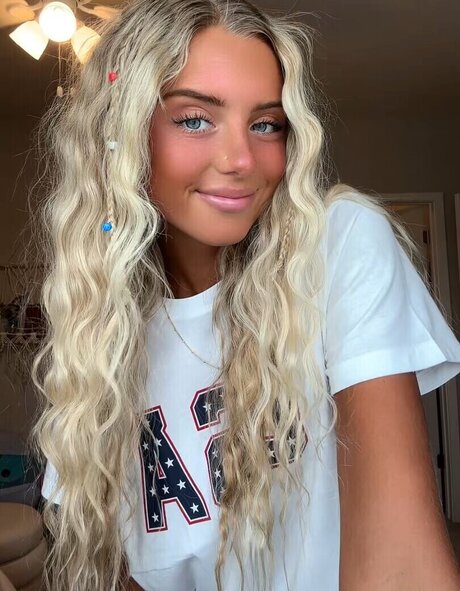 pom-pom girl nue onlyfans adulte chaud photos