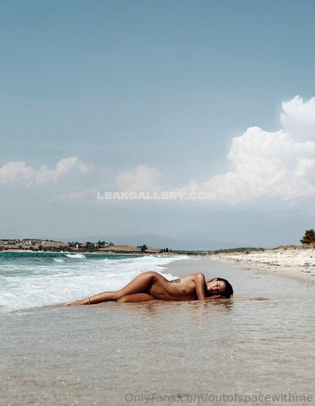 Viki Outofspace jolie actrice photo