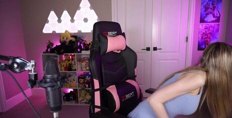 Dizzy Kitten actrice sexy galeries