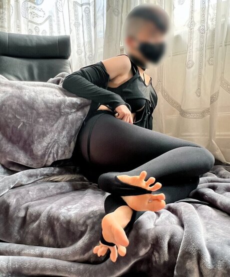 Yeougui jolie star du porno galerie