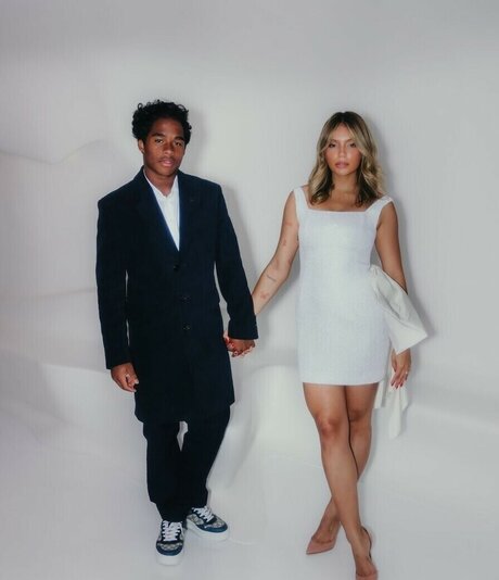 Gabriely Miranda mannequin photo