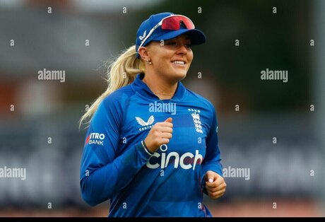 Sarah Glenn nus star du porno images