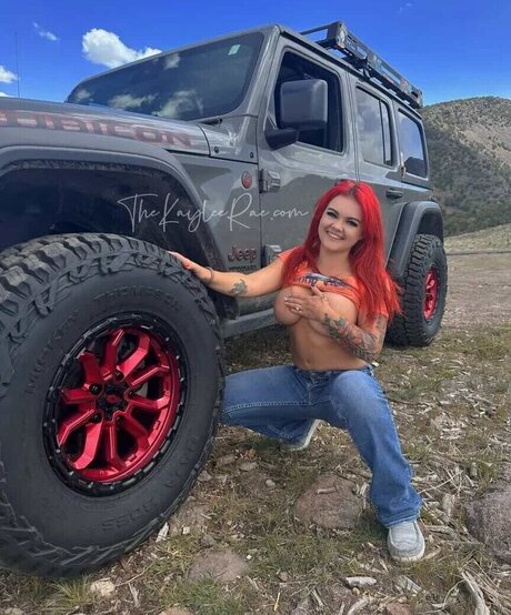 Kaylee Rae star du porno gratuite image