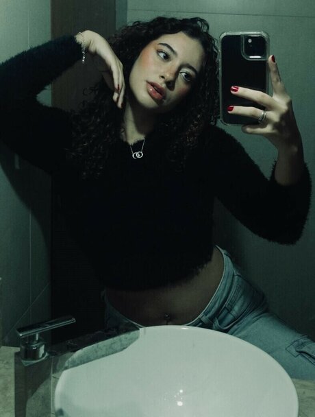 Vtzadaax star pornographique photo