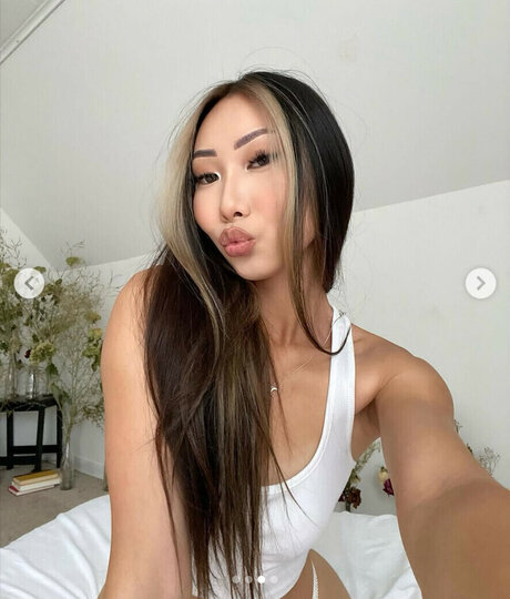 Ena Lor Hmong star du porno sexy galeries