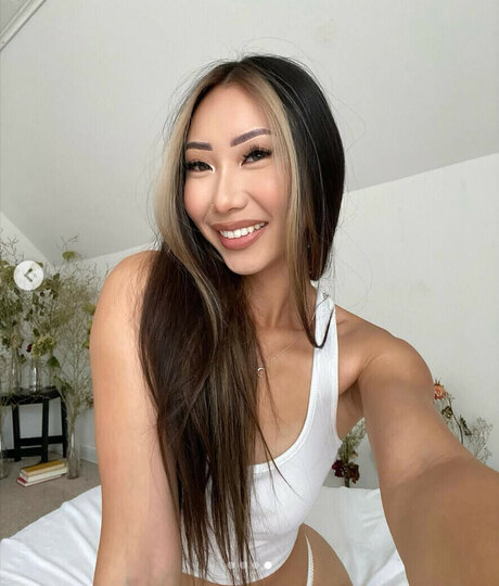 Ena Lor Hmong xxx étoile galeries