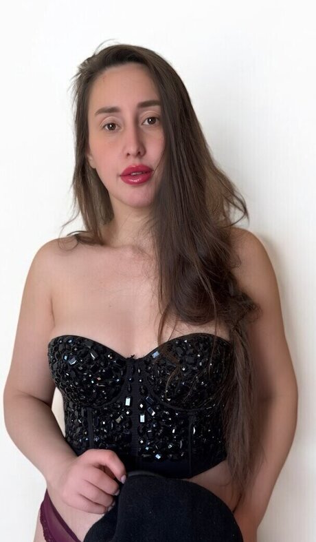 Melike Bulu star exclusive img