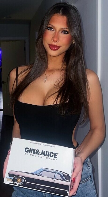 joi uniquementfans sexy sympa galerie