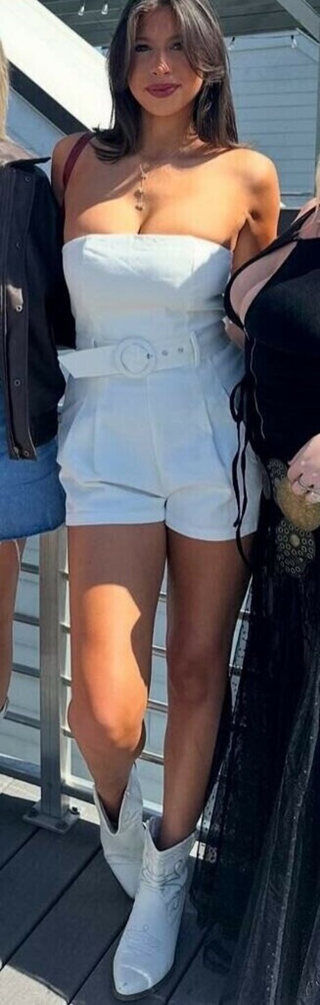 Nicolena Schoonmaker Nicolenaschoonmaker star du porno adulte des photos