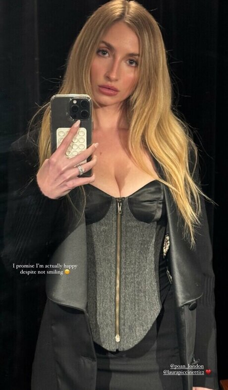 Therica Wilson Read étoile nue des photos