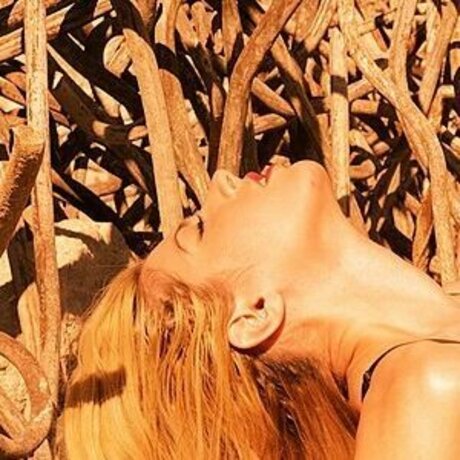 Christina No lle modèle nu images