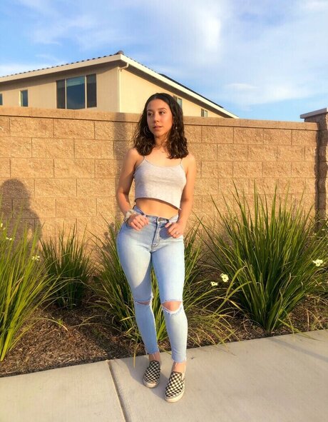 Cierra Revilla modèle xxx images