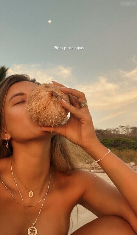 Pia Volckmann joli modèle des photos