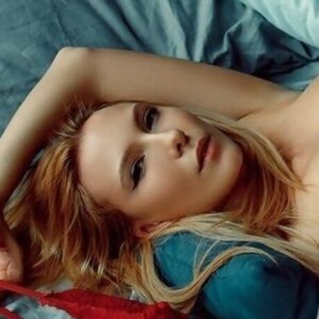 Stefania Iodkovskaya actrice chaude galeries