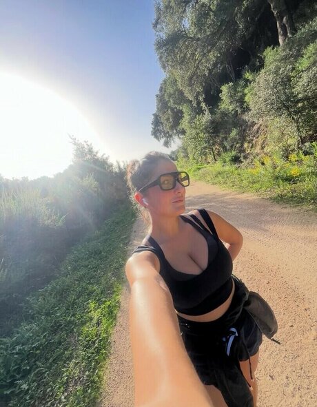 Natural Boob Jobs sexe star image