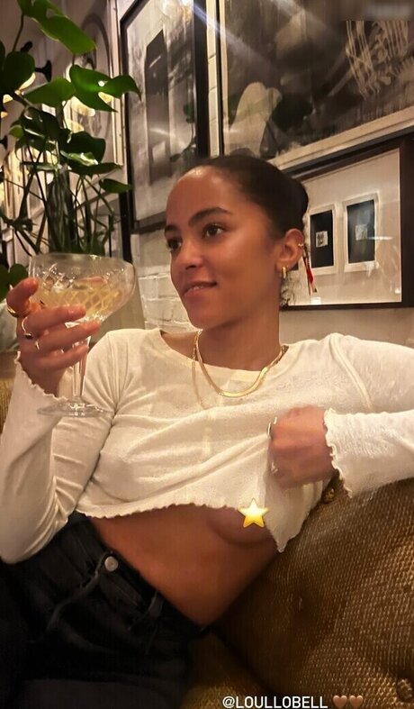 Lou Llobell joli modèle photo