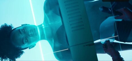 Lou Llobell modèle magnifique images