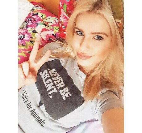 Jess Davies étoile gratuite img