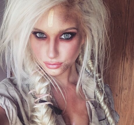 Jess Davies actrice de nus galeries