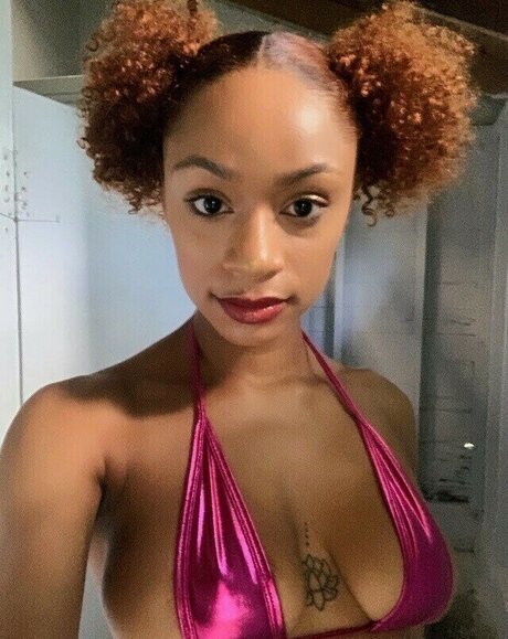 Tpnaomi modèle nu images