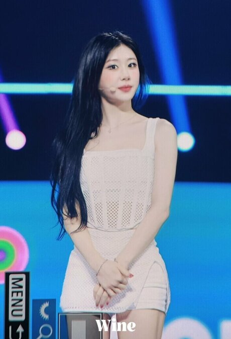 Chaeryeong étoile adulte archive