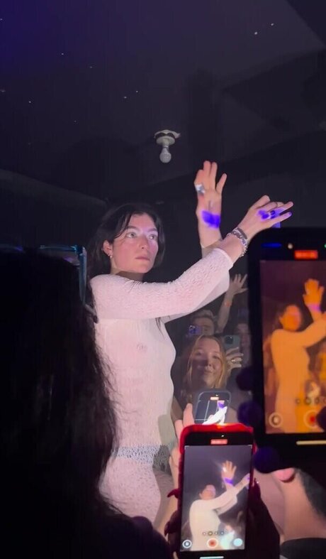 Ana Lorde star du sexe galeries