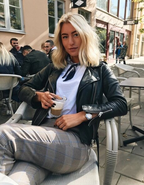 sannajornvik star pornographique img