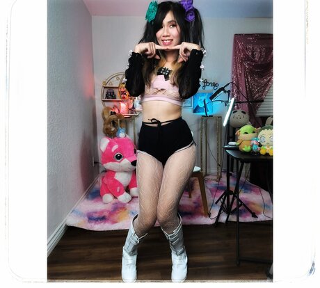 Bessy Q actrice pornographique photo