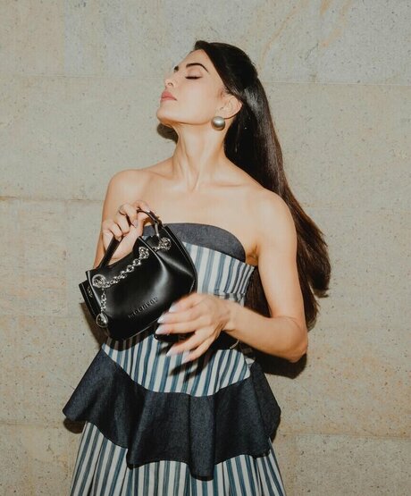 Jacqueline Fernandez star du porno gratuite image