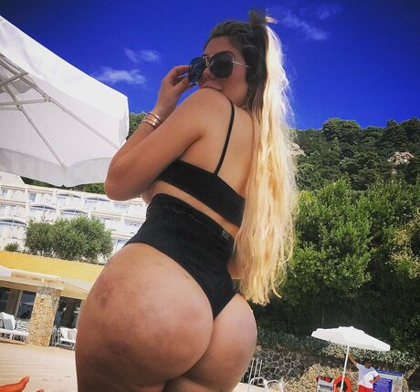 éjacule sur la langue onlyfans joli porno photos