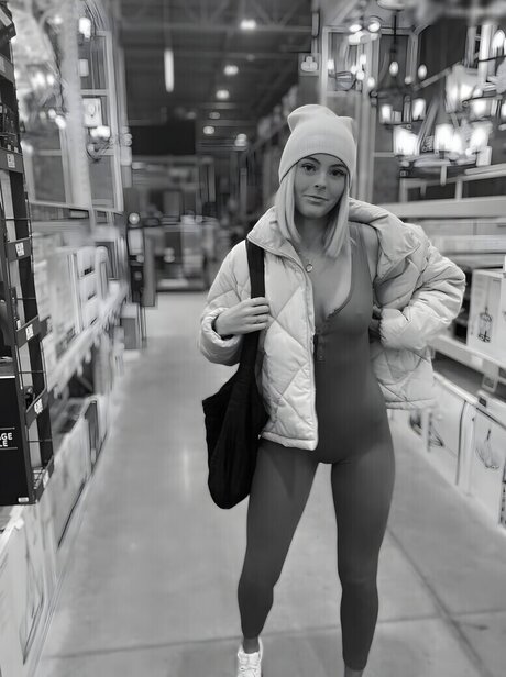 Beez ASMR modèle exclusif images