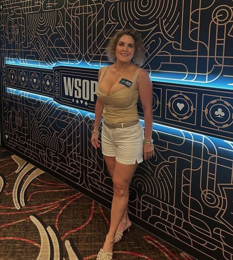 fans asiatiques sexy uniquement haut de gamme photos