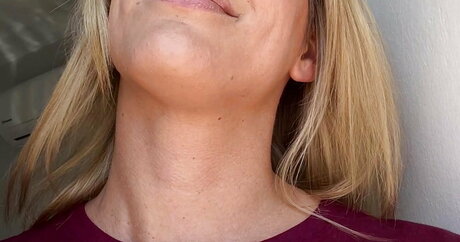 fellation publique onlyfans parfaite haute qualité photo