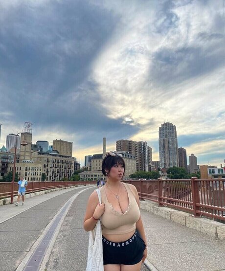 keziahmoua étoile érotique photos