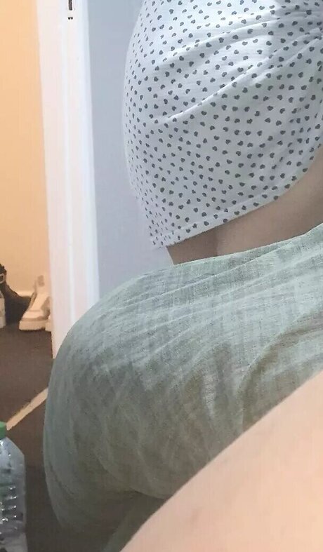 Mini Lilly modèle porno des photos