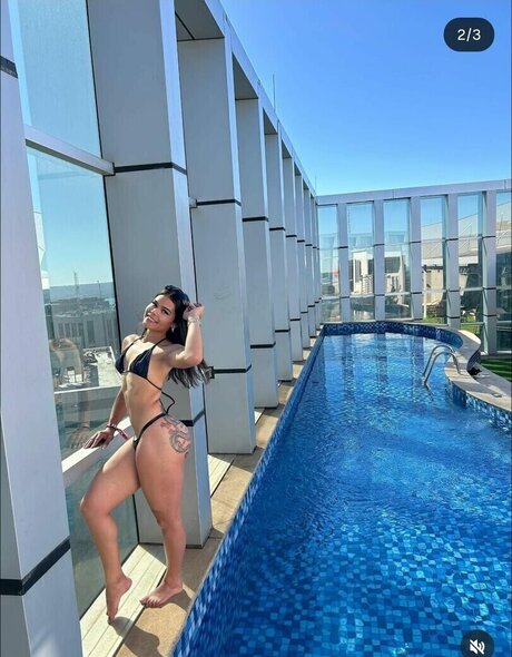 Daniele Souza actrice libre photos