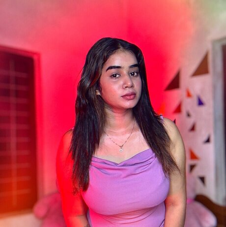 Athira Rudhra étoile hd images