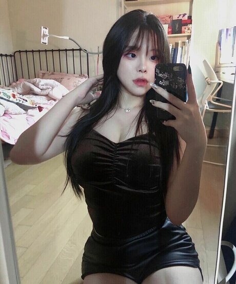 Foamharin actrice pornographique photo