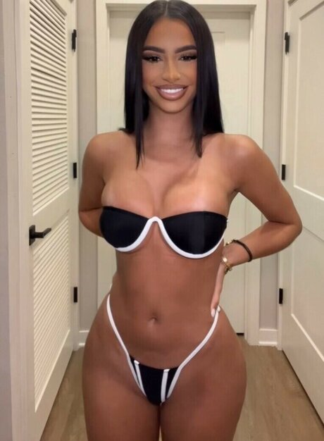 Seniaax3 modèle xxx img