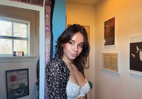 Leyla Ingalls star pornographique collection