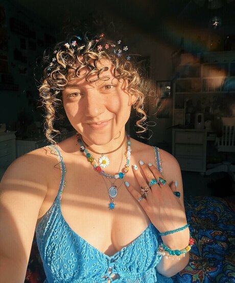 Melody Portnoy modèle chaud img