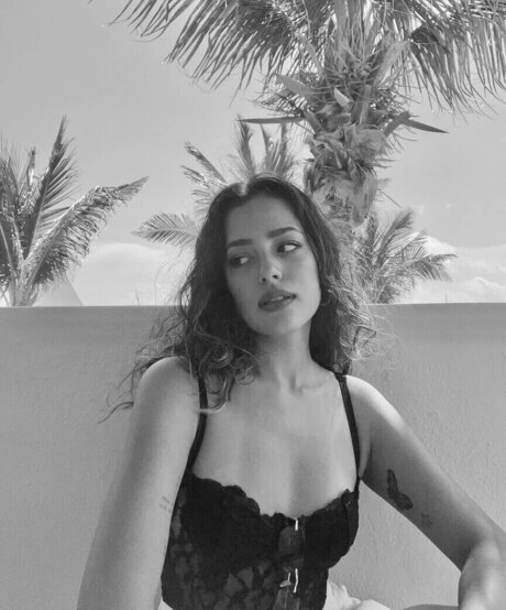 Camila Erika Montengro Rubina xxx star du porno galerie