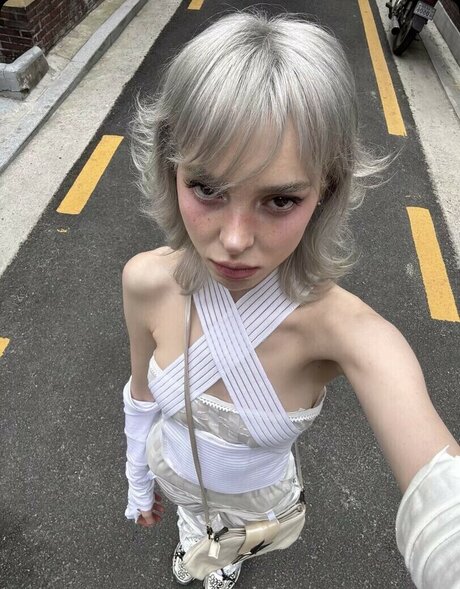 Sophie Powers modèle adulte archive