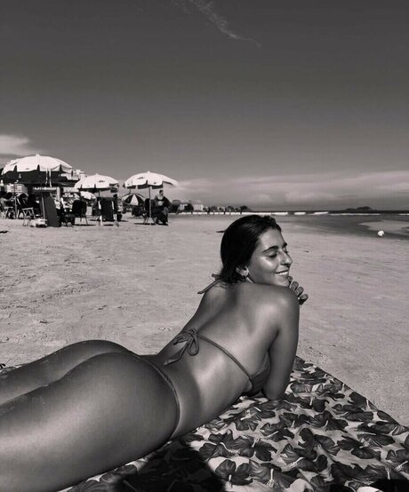 Duda Rodrigues modèle chaud photos