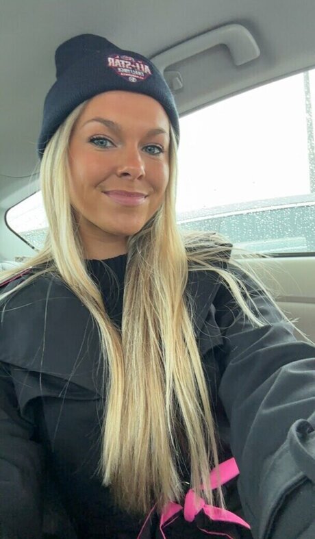 fellation asiatique onlyfans bon images