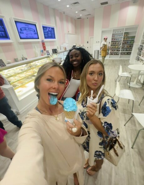 Chloe Rigdon modèle magnifique photo