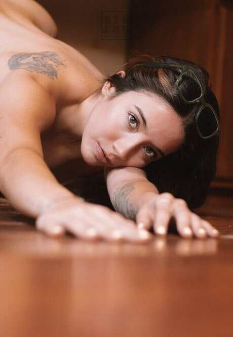 marianajosem nus de stars du porno photo