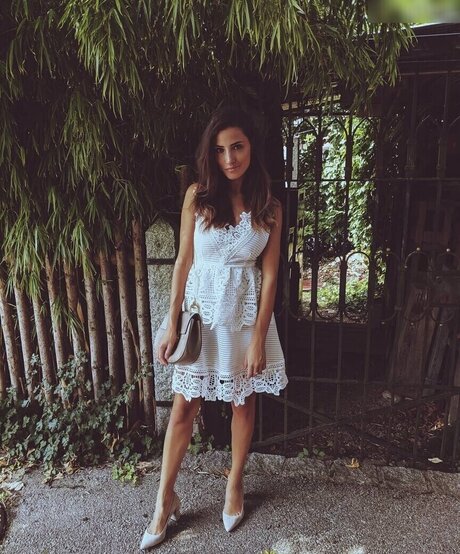 plage seins nus onlyfans parfait chaud image