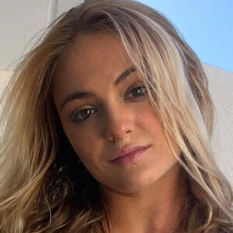 Lauryn Louise Davey actrice sexy galerie