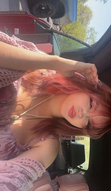 strawbarizz haut modèle photo